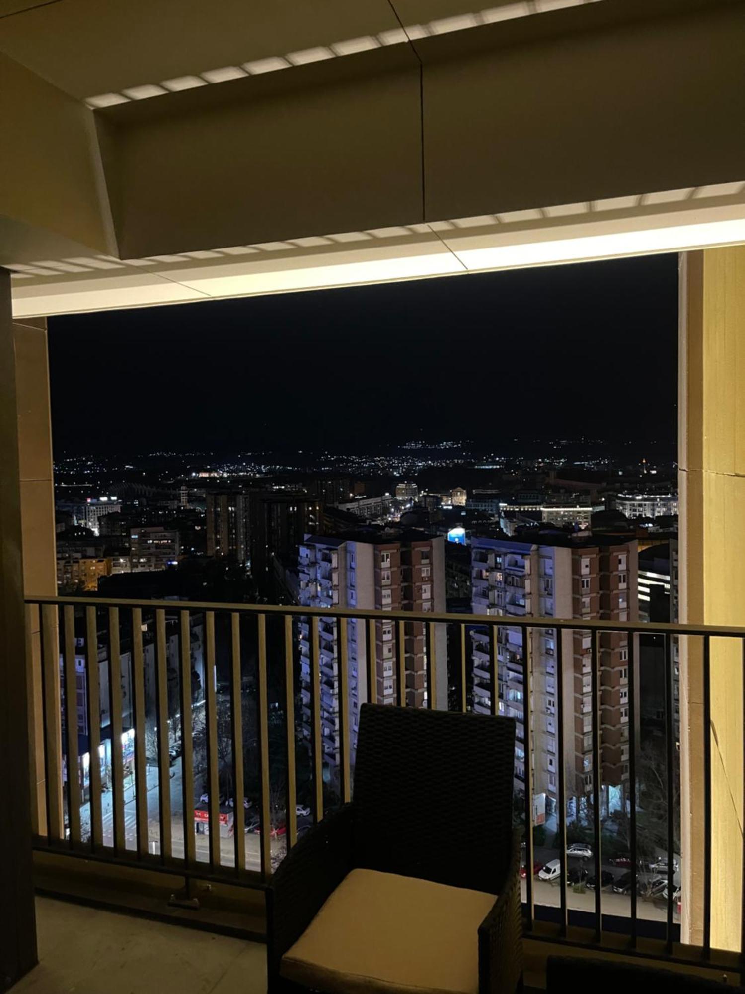 180° View Apartment In Diamond Building 스코페 외부 사진